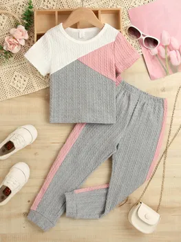 Комплект одежды для девочек, состоящий из двух предметов: топа с круглым вырезом и коротким рукавом, цветных вставок и повседневных брюк 15