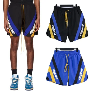Контрастные спортивные повседневные мужские летние шорты с буквенным принтом Rhode с логотипом сбоку 1