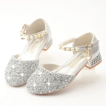 Обувь из блестящей кожи для девочек, Детская обувь на высоком каблуке, детские сандалии с жемчугом и кристаллами, обувь принцессы для подиума