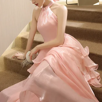 Роскошное Розовое атласное вечернее платье 2023 с открытыми плечами, элегантное платье-трапеция с воротником-хомутом, платье-торт с рюшами, светящееся платье для официальных мероприятий